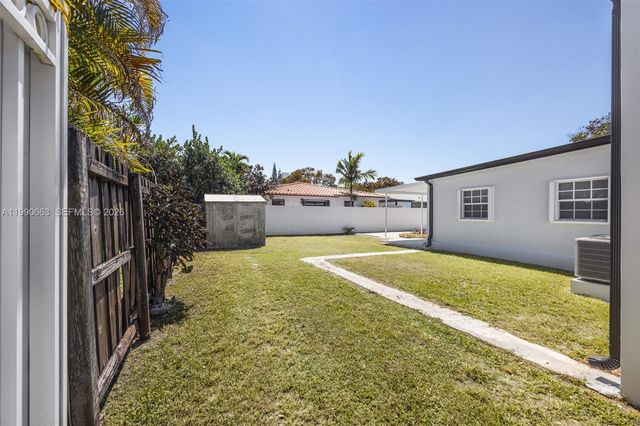 3640 SW 13th St, Miami, FL 33145