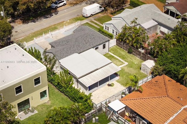 3640 SW 13th St, Miami, FL 33145