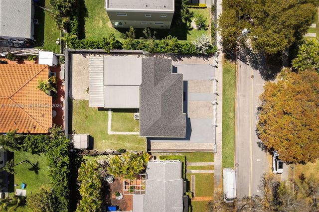 3640 SW 13th St, Miami, FL 33145