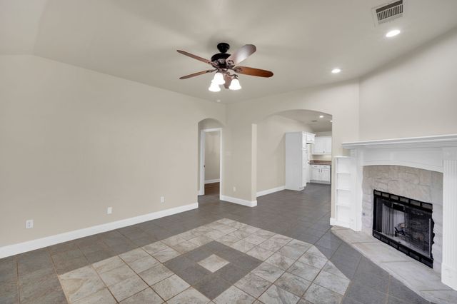 6202 Vicney Lane, Midlothian, TX 76065