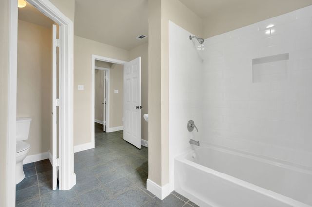 6202 Vicney Lane, Midlothian, TX 76065