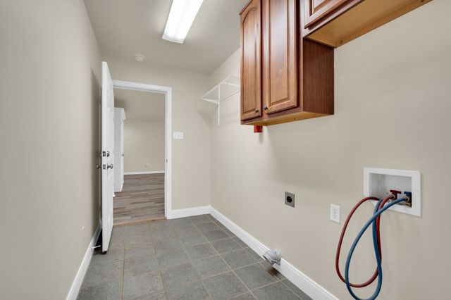6202 Vicney Lane, Midlothian, TX 76065