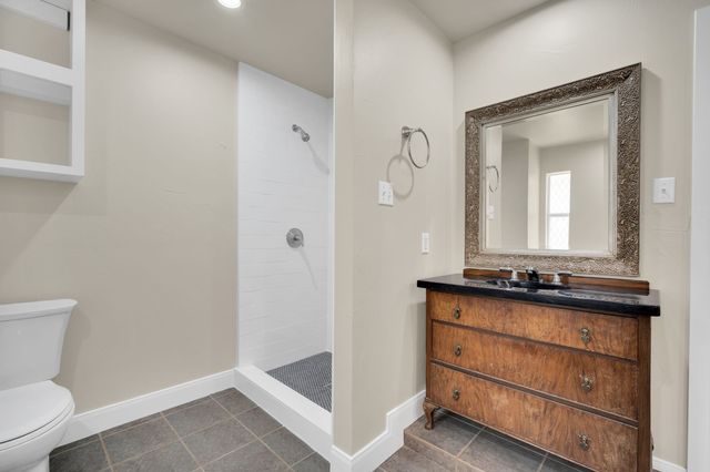 6202 Vicney Lane, Midlothian, TX 76065