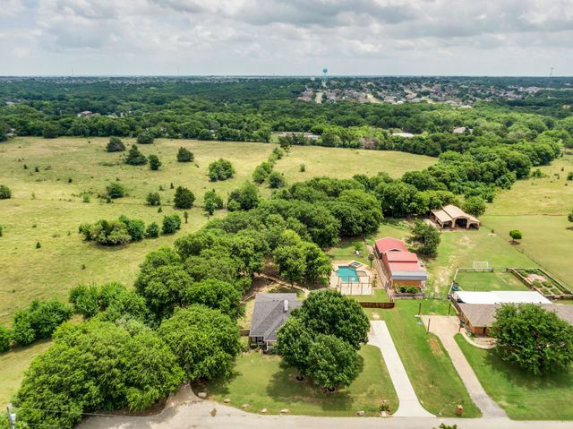 6202 Vicney Lane, Midlothian, TX 76065