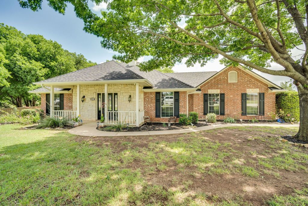 6202 Vicney Lane, Midlothian, TX 76065