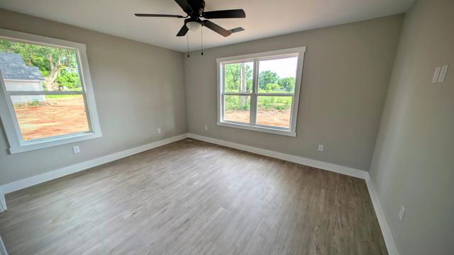 4310 Camden Highway, Dalzell, SC 29040