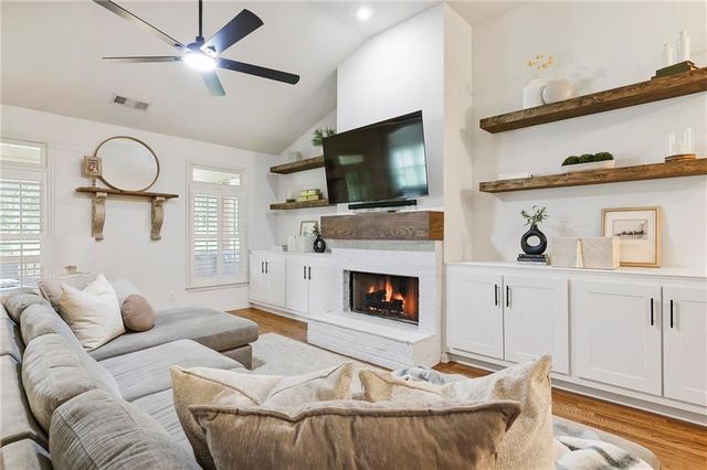 6910 Hampton Creek Drive, Cumming, GA 30041