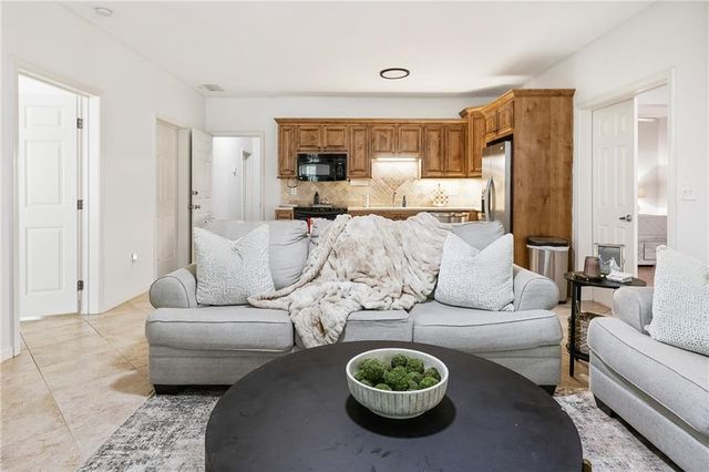 6910 Hampton Creek Drive, Cumming, GA 30041