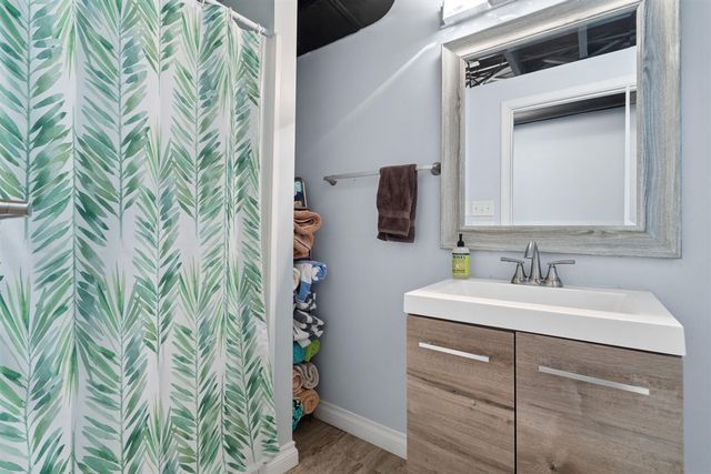 400 Montgomery Avenue, Ann Arbor, MI 48103