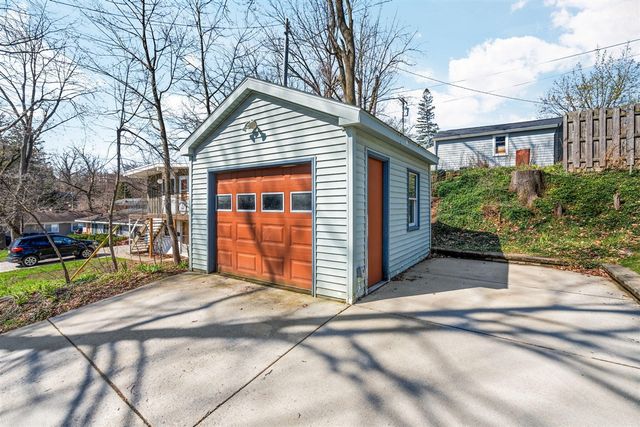 400 Montgomery Avenue, Ann Arbor, MI 48103