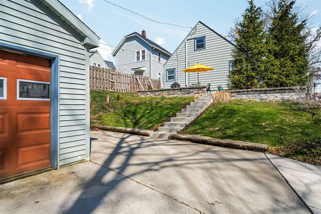 400 Montgomery Avenue, Ann Arbor, MI 48103