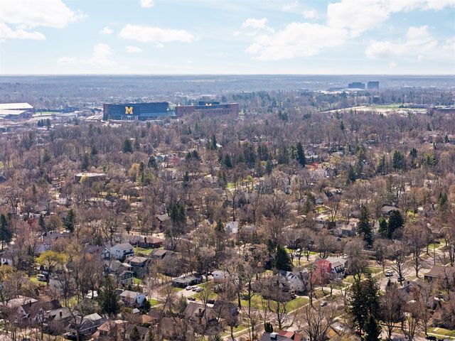 400 Montgomery Avenue, Ann Arbor, MI 48103