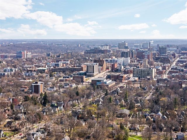 400 Montgomery Avenue, Ann Arbor, MI 48103