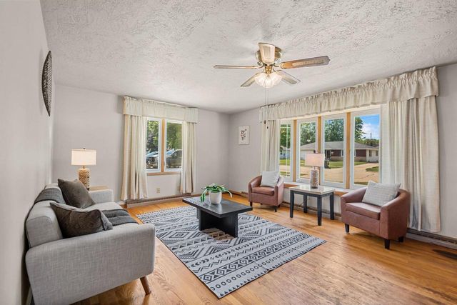 1904 MAIN AVENUE, Kaukauna, WI 54130