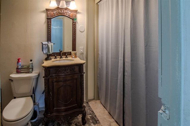 712 S Lagrave Street, Paw Paw, MI 49079