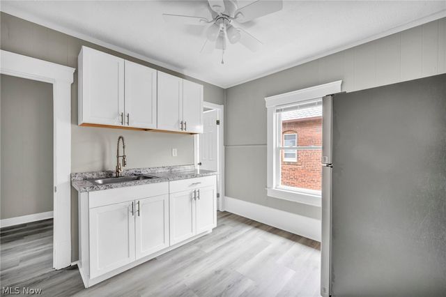 2023 Robin Street, Lakewood, OH 44107