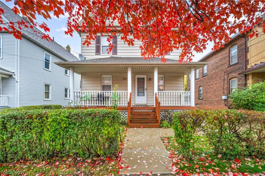 2023 Robin Street, Lakewood, OH 44107