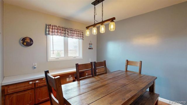 91 N Doran Road, Imlay City, MI 48444