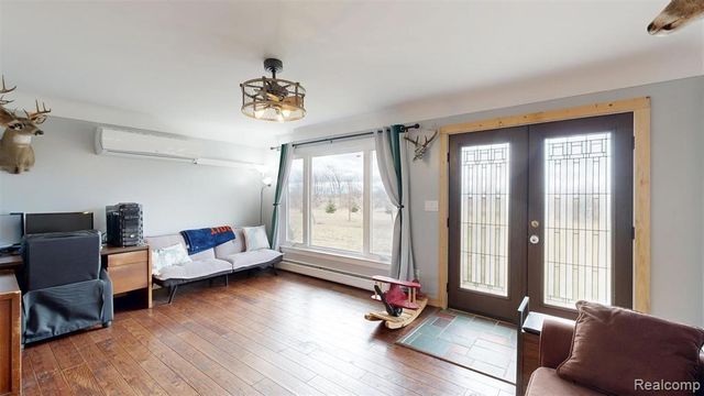 91 N Doran Road, Imlay City, MI 48444