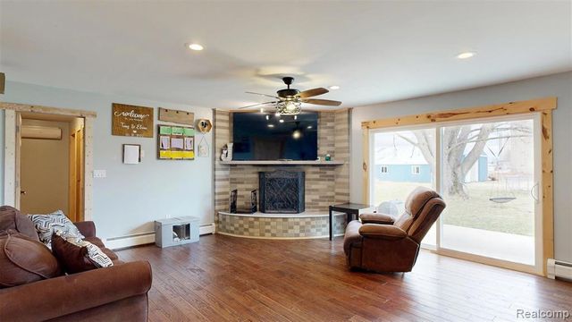 91 N Doran Road, Imlay City, MI 48444