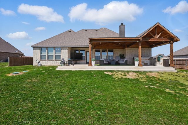 313 Prairie Dog Drive, Godley, TX 76044