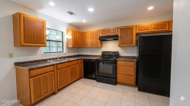 6 Oakwood Drive, Beaufort, SC 29907