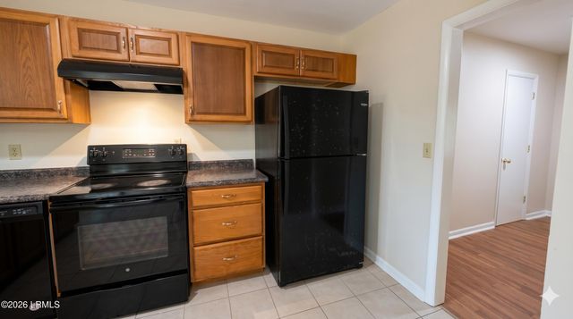 6 Oakwood Drive, Beaufort, SC 29907