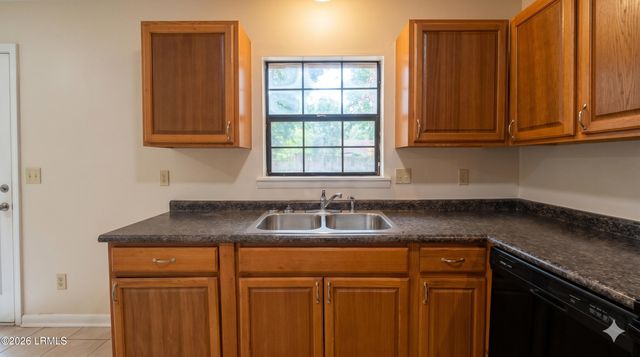 6 Oakwood Drive, Beaufort, SC 29907