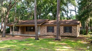 6 Oakwood Drive, Beaufort, SC 29907