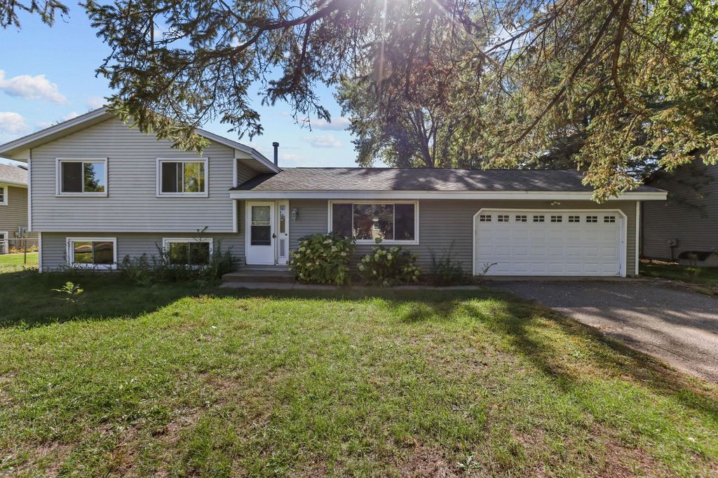 1600 131st Avenue NE, Blaine, MN 55449 — exterior