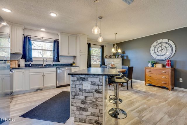 1006 Olympus Circle, Kingsport, TN 37663