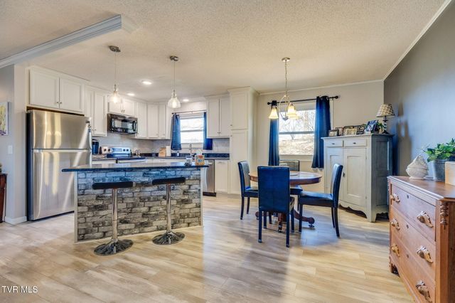 1006 Olympus Circle, Kingsport, TN 37663