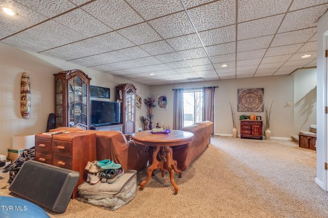 1006 Olympus Circle, Kingsport, TN 37663