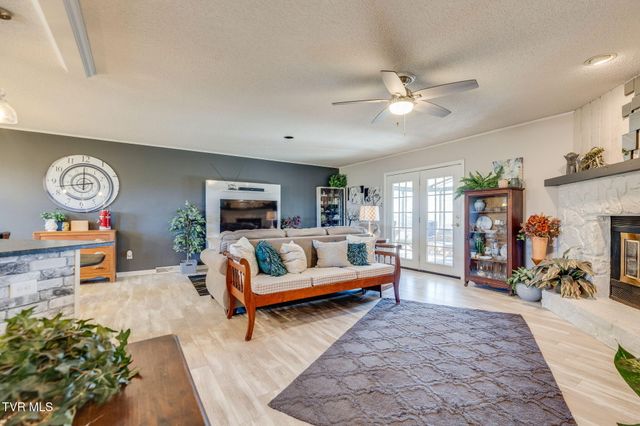 1006 Olympus Circle, Kingsport, TN 37663