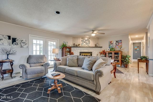 1006 Olympus Circle, Kingsport, TN 37663