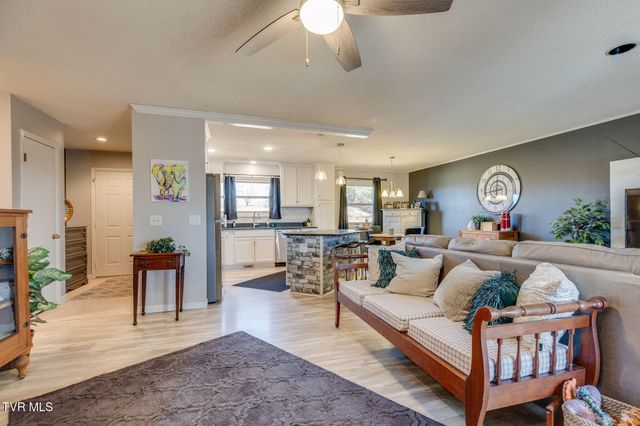 1006 Olympus Circle, Kingsport, TN 37663