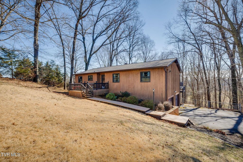 1006 Olympus Circle, Kingsport, TN 37663