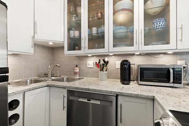 108 E Brookline St 3, Boston, MA 02118