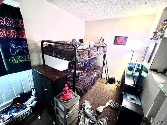 1869 Weston Avenue, Niagara Falls, NY 14305