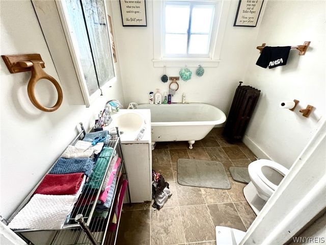 1869 Weston Avenue, Niagara Falls, NY 14305
