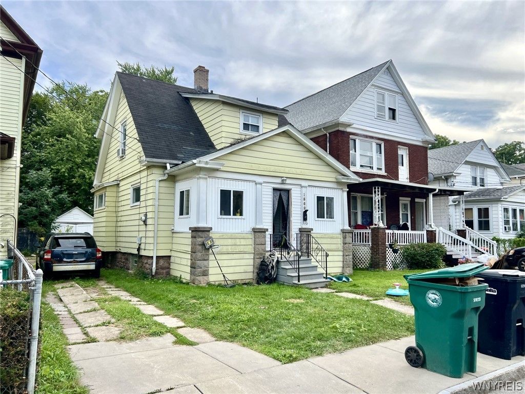 1869 Weston Avenue, Niagara Falls, NY 14305
