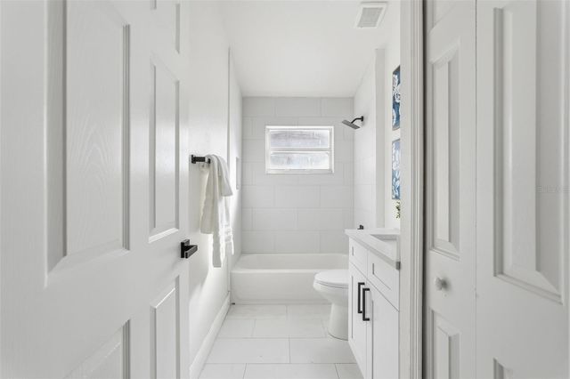 11825 WHISPER CREEK DRIVE, Riverview, FL 33569