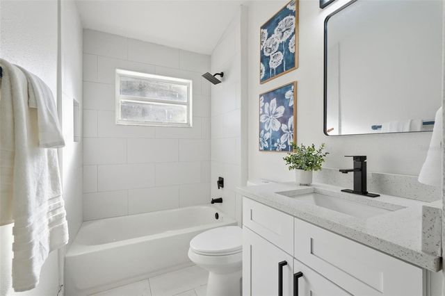 11825 WHISPER CREEK DRIVE, Riverview, FL 33569