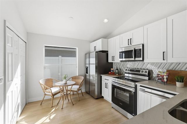 11825 WHISPER CREEK DRIVE, Riverview, FL 33569