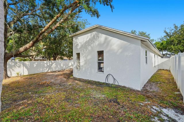 11825 WHISPER CREEK DRIVE, Riverview, FL 33569