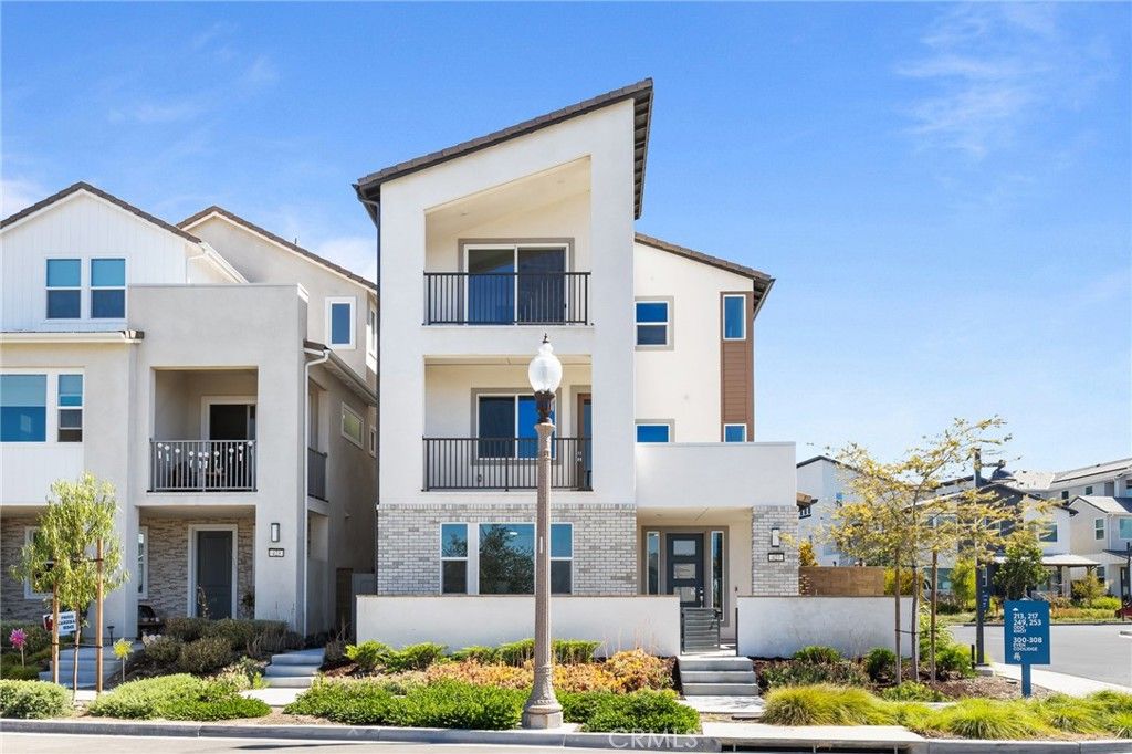 427 Flycatcher, Irvine, CA 92618 — exterior