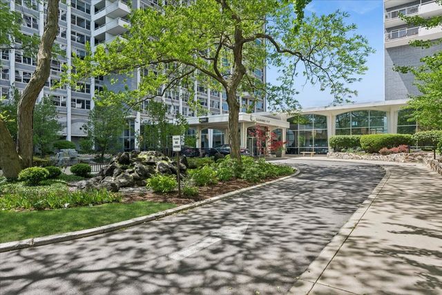 4250 N Marine Drive 435, Chicago, IL 60613