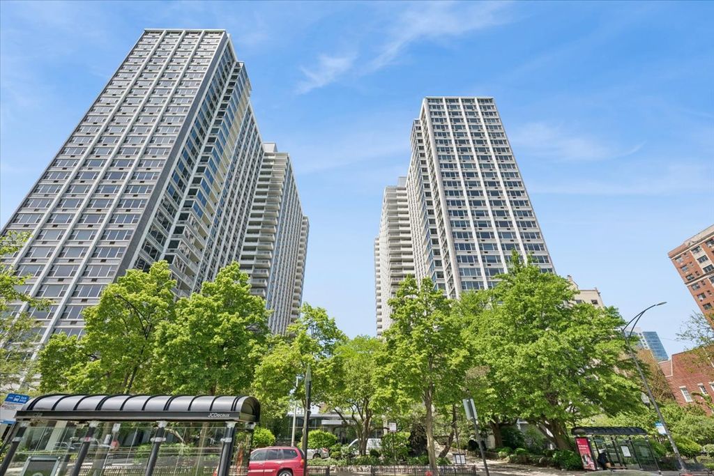 4250 N Marine Drive 435, Chicago, IL 60613