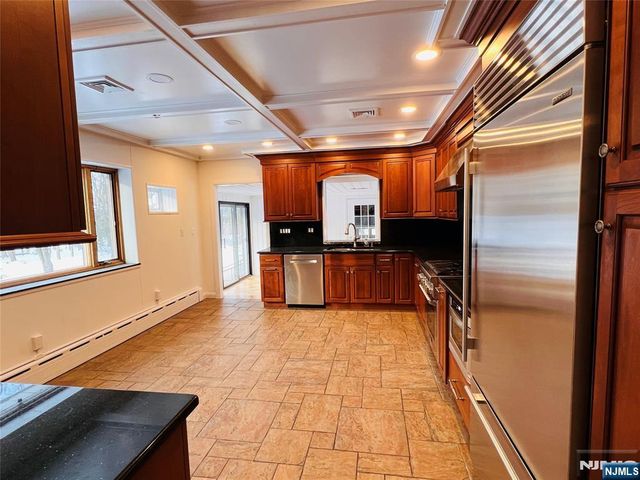 391 Forest Road, Mahwah, NJ 07430
