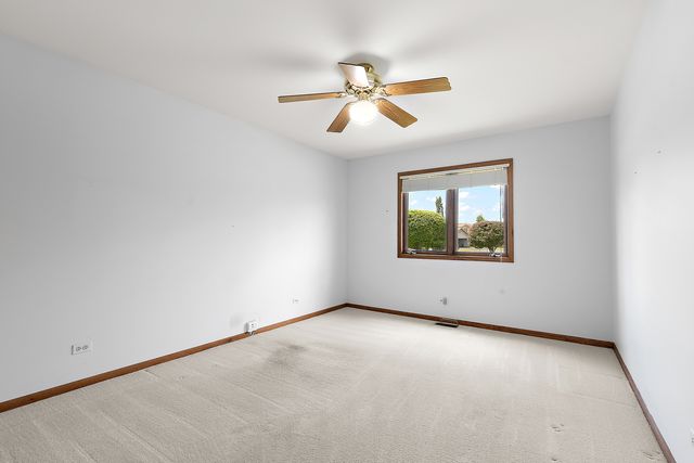 18414 Pine Lake Drive, Tinley Park, IL 60477